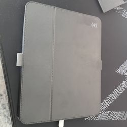 iPad ( 10th Generation )