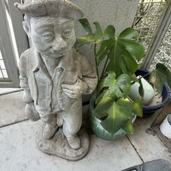Statue