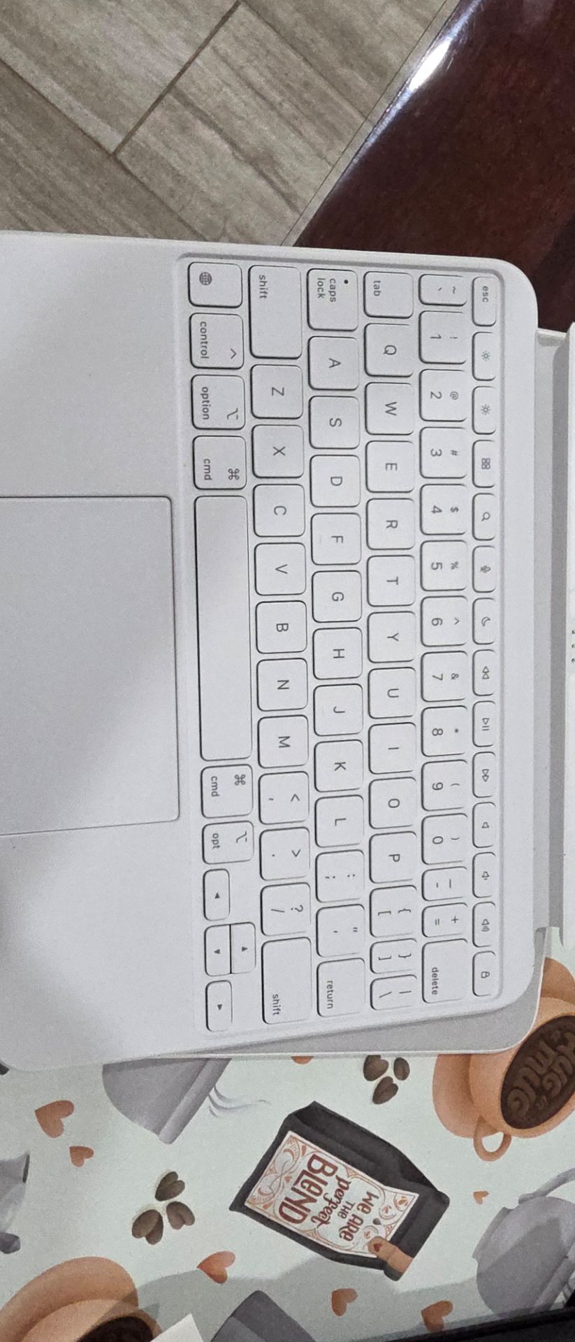 Apple Magic Keyboard Folio (Model A2695) for Sale in Harrison, NJ