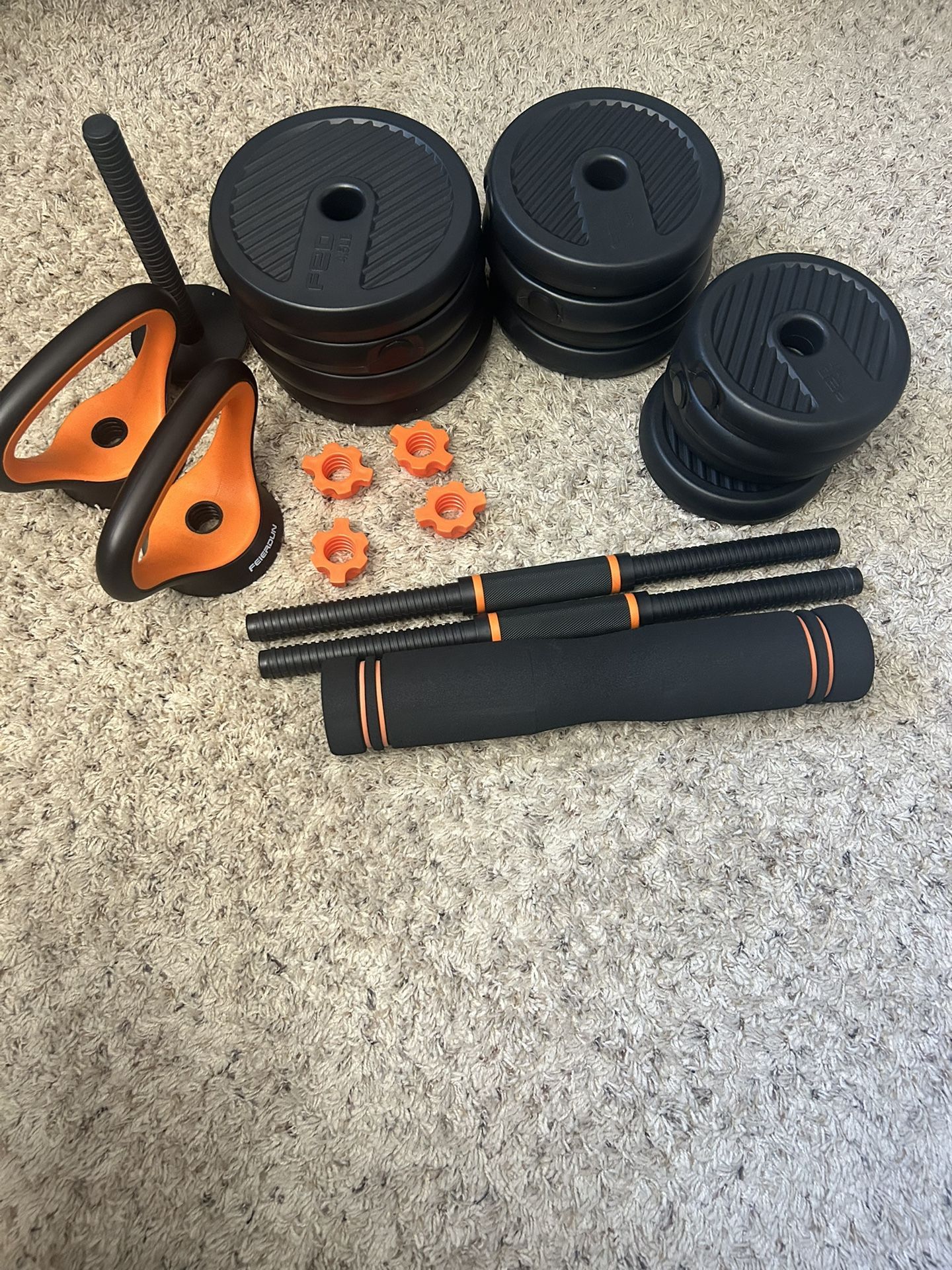 Adjustable Weights (Great Condition)