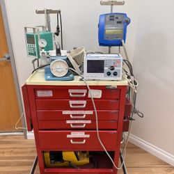 MEDICAL CART FOR SALE
