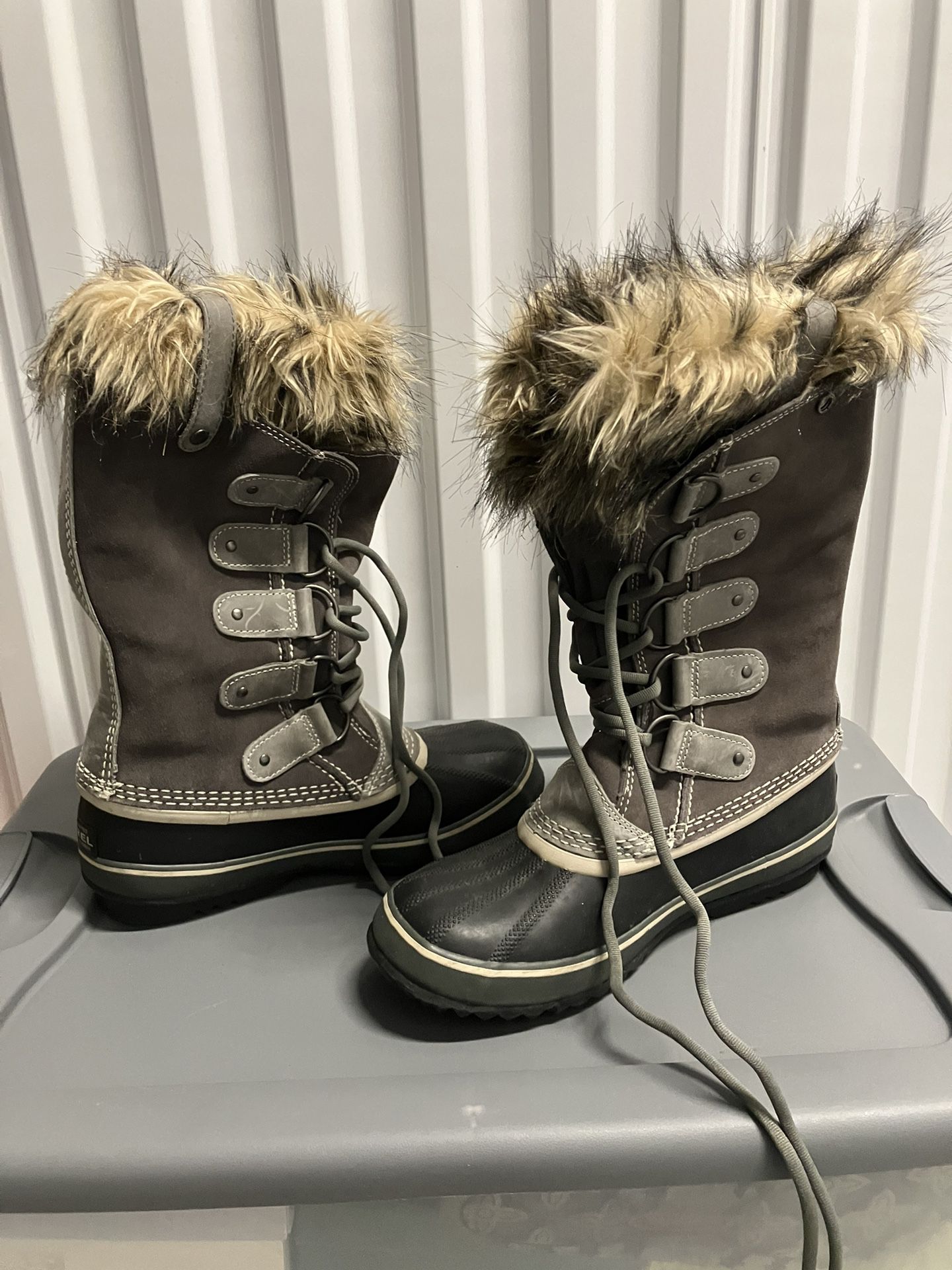 Sorel Winter Boots - Women’s 9M