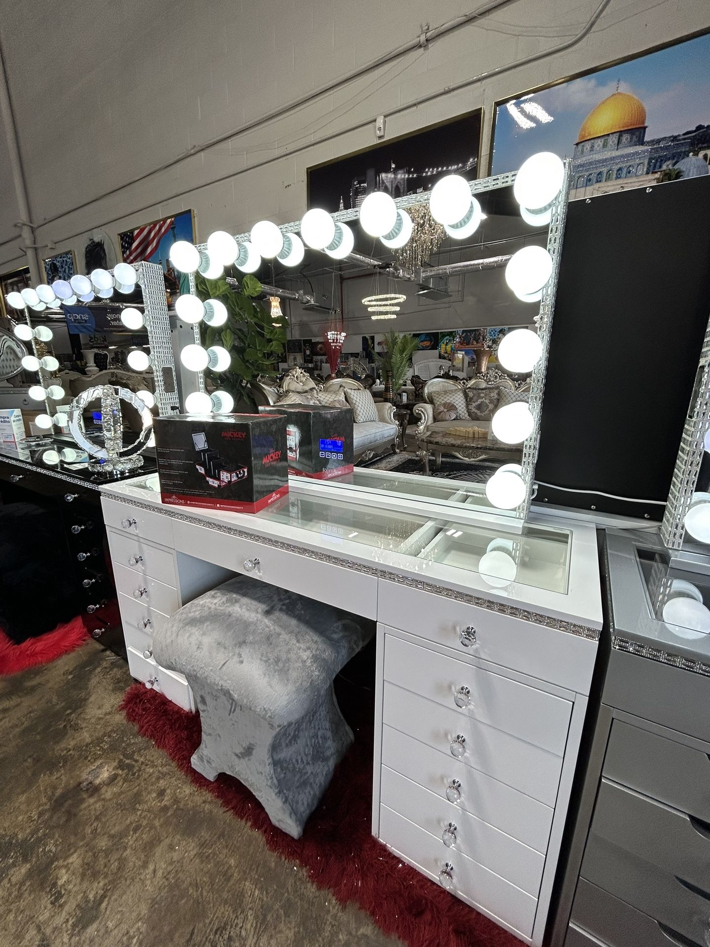 Vanitii with Bluetooth and speaker