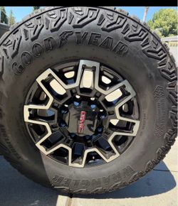 AT4X 18” stock wheels