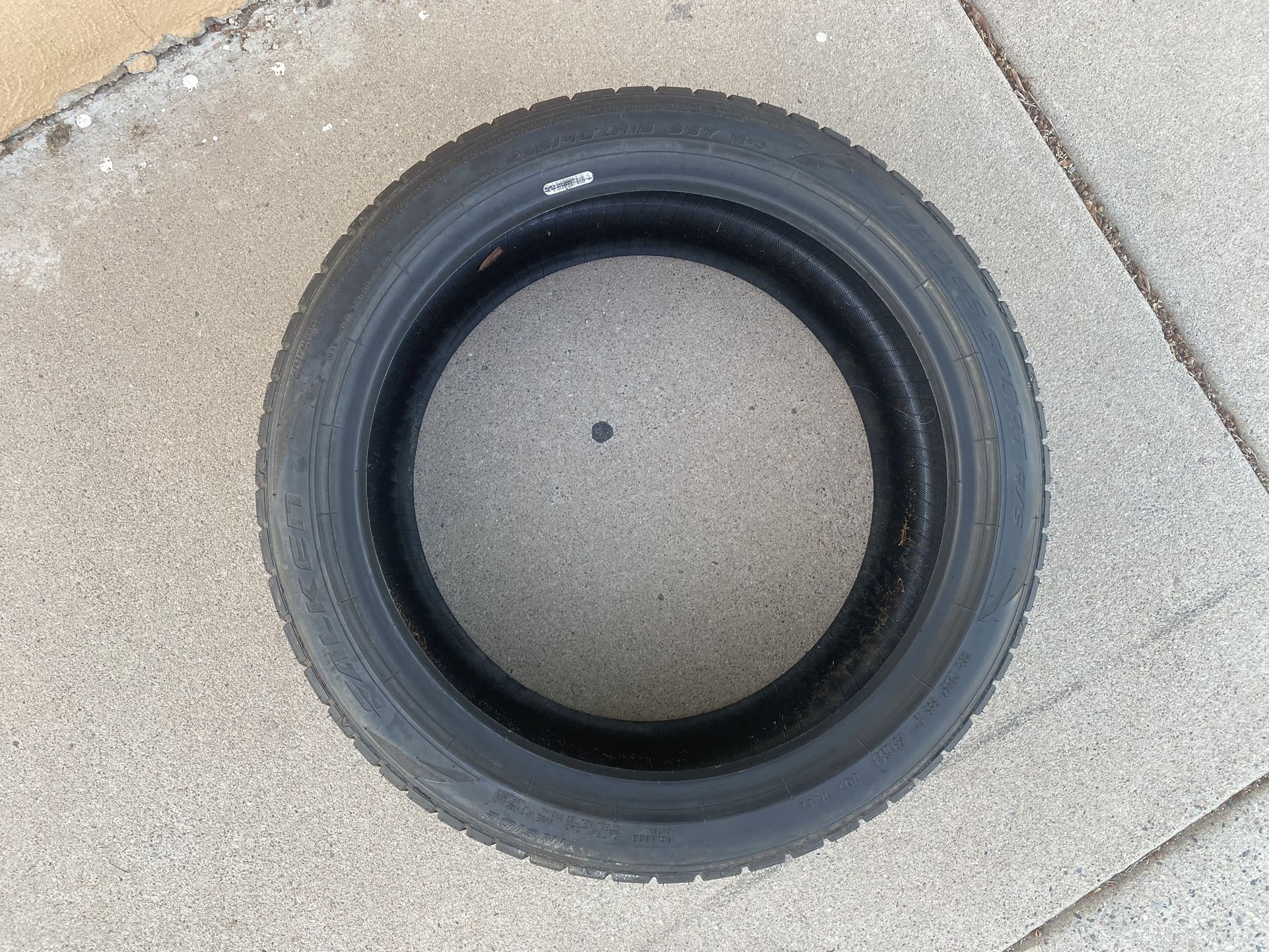 Falken Pro G5 Sport A/S Tire 235/40/18