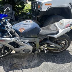2003 Yamaha R6 for Parts Sell complete possible Bad Motor clean title
