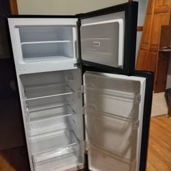 Magic Chef Fridge