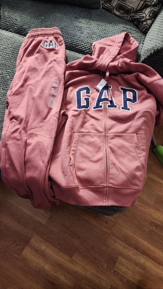 GAP Joggers