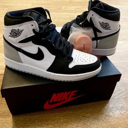 Air Jordan 1 High Bleached Coral  Size 8