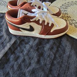 jordan 1 low
