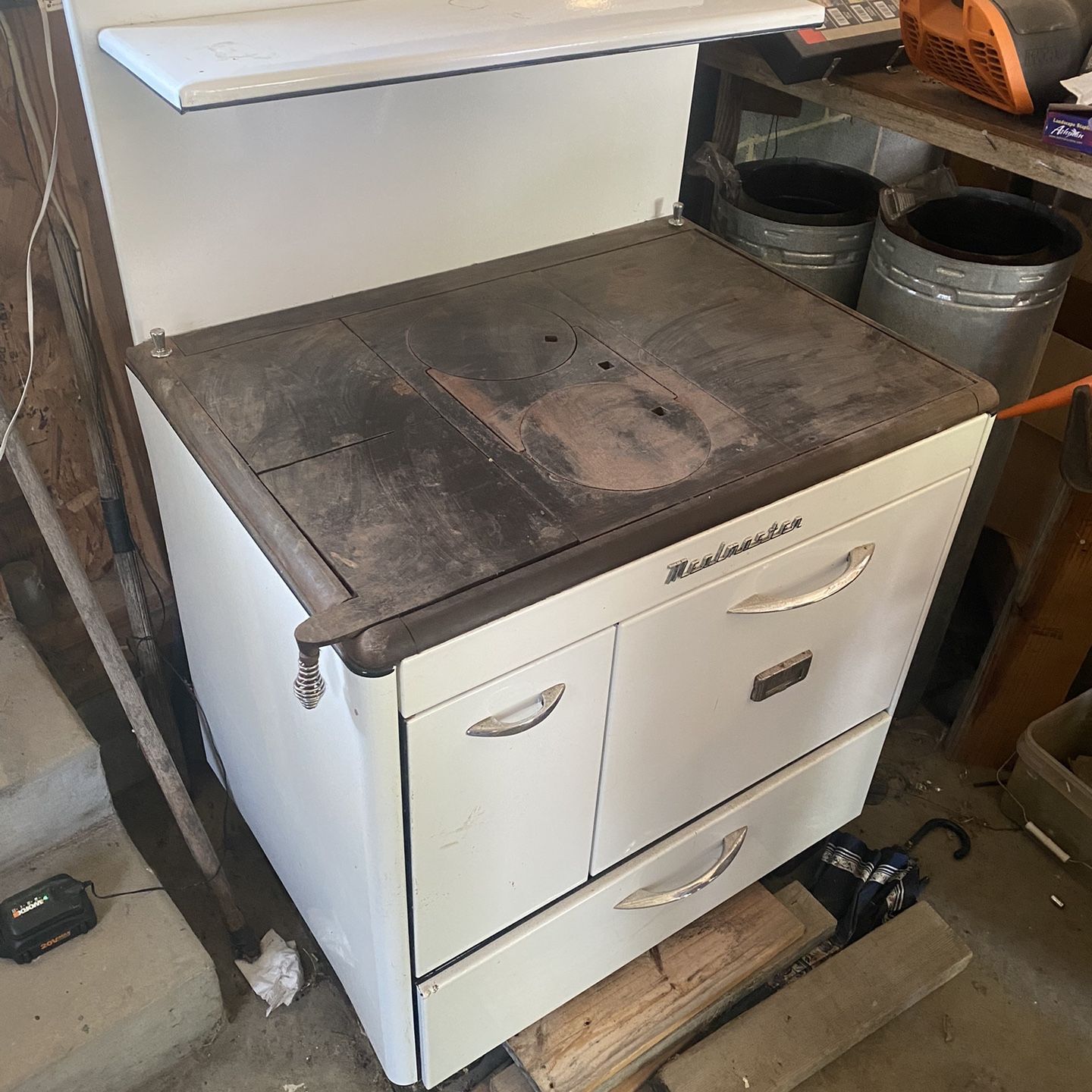 Meal Master Wood Stove for Sale in Elkins, WV - OfferUp