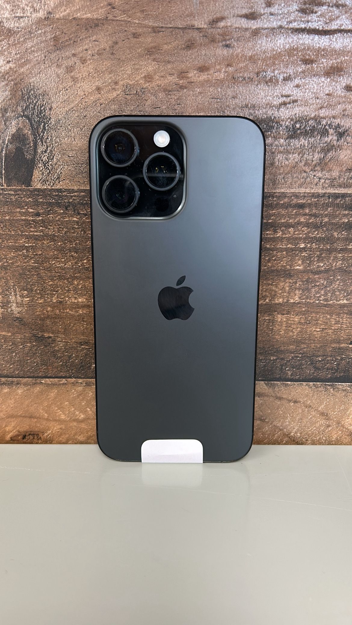 Unlocked iPhone 16 Pro Max
