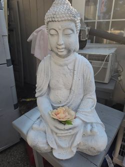 Large Seated Buddha Garden Statue the price is firm