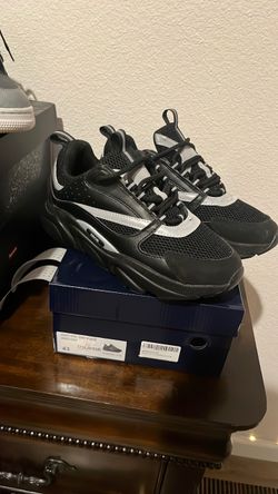 Dior b22