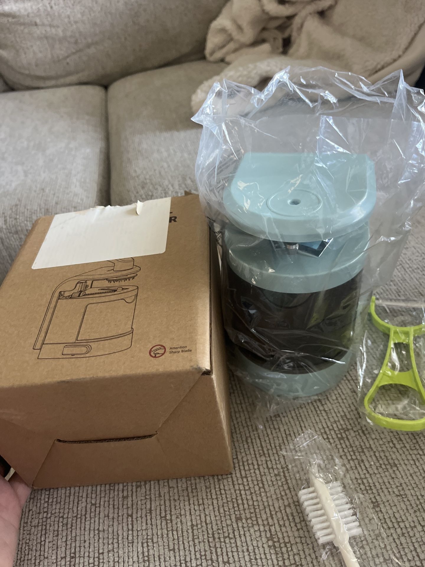 New Electric Vegetable Chopper & Slicer – Rechargeable, Includes Brush & Peeler