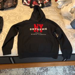 Supreme Hoodie