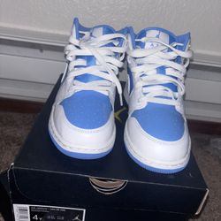 Jordan 1 Legend Blues GS