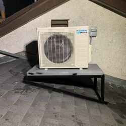 Mini Split // Air Conditioning 