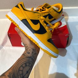 Nike Dunk Low Championship Goldenrod 