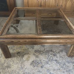 Living Room 2 Set Tables Soiled Wood With Glass. 