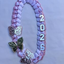 Pink butterfly graduation leí