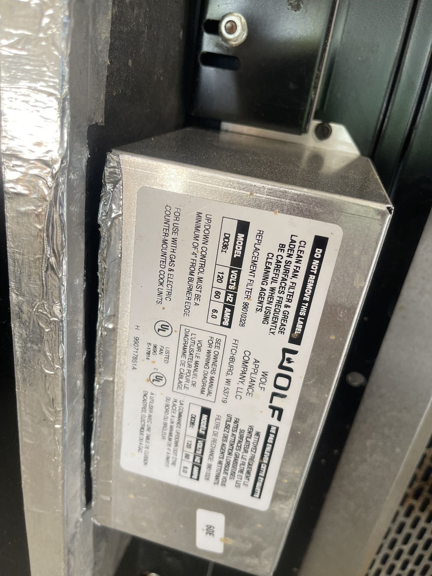 Wolf Under Counter Hood