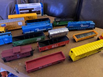 Vintage train set 61 cars 9 mini tracks contacts extra train and track pieces control box on wheels 350 need gone asap moving