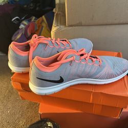 Nikes Shoes