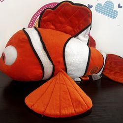 DISNEY JUMBO LITTLE NEMO -18 INCH - Very wide - Like New