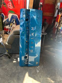 2021 2025 rivian r1t tailgate