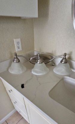 Bathroom light fixture