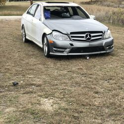 Mercedes 2013c300 Luxury Model 