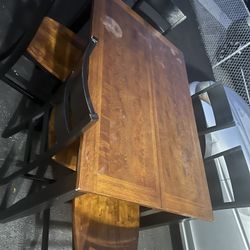 6 Chair Dinning Set 