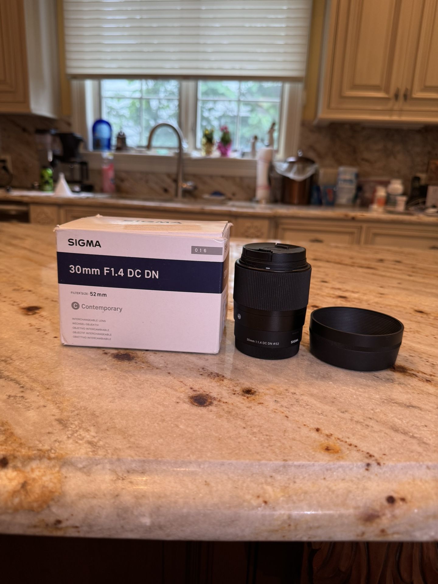 Sigma 30mm F1.4 DC DN