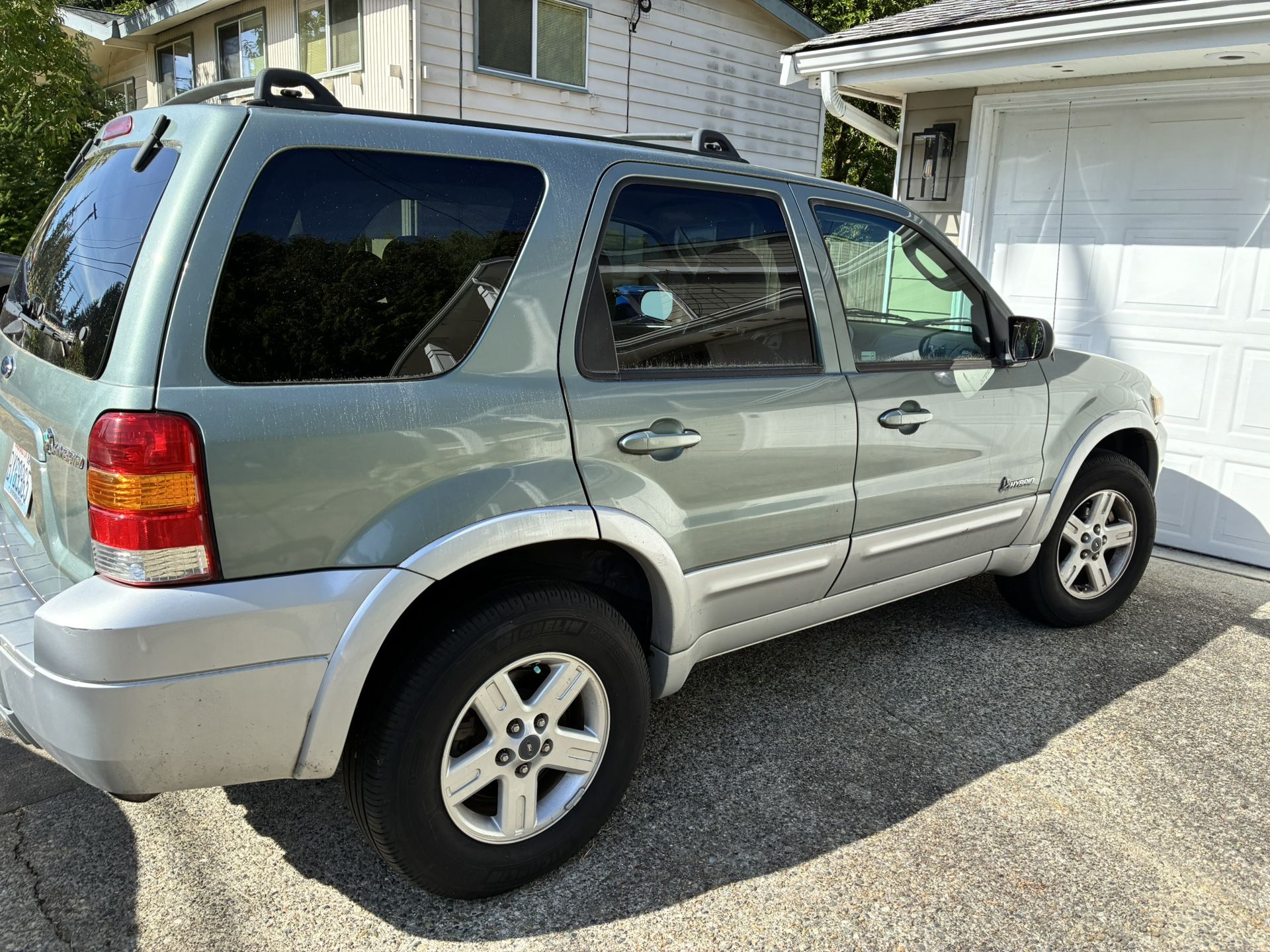 2005 Ford Escape Hybrid