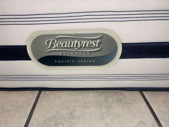 Beauty rest king size bed