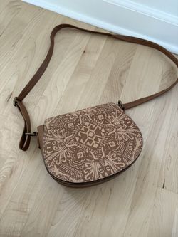 Sonoma Leather Crossbody/over Shoulder Purse 