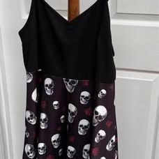 Adult Size L Skull Dress just $5 xox