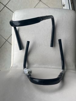 2 Wall bicycle hangers