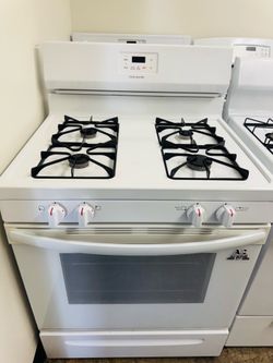 Frigidaire 4 burners stove
