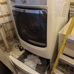 Maytag Washing Machine with Stand