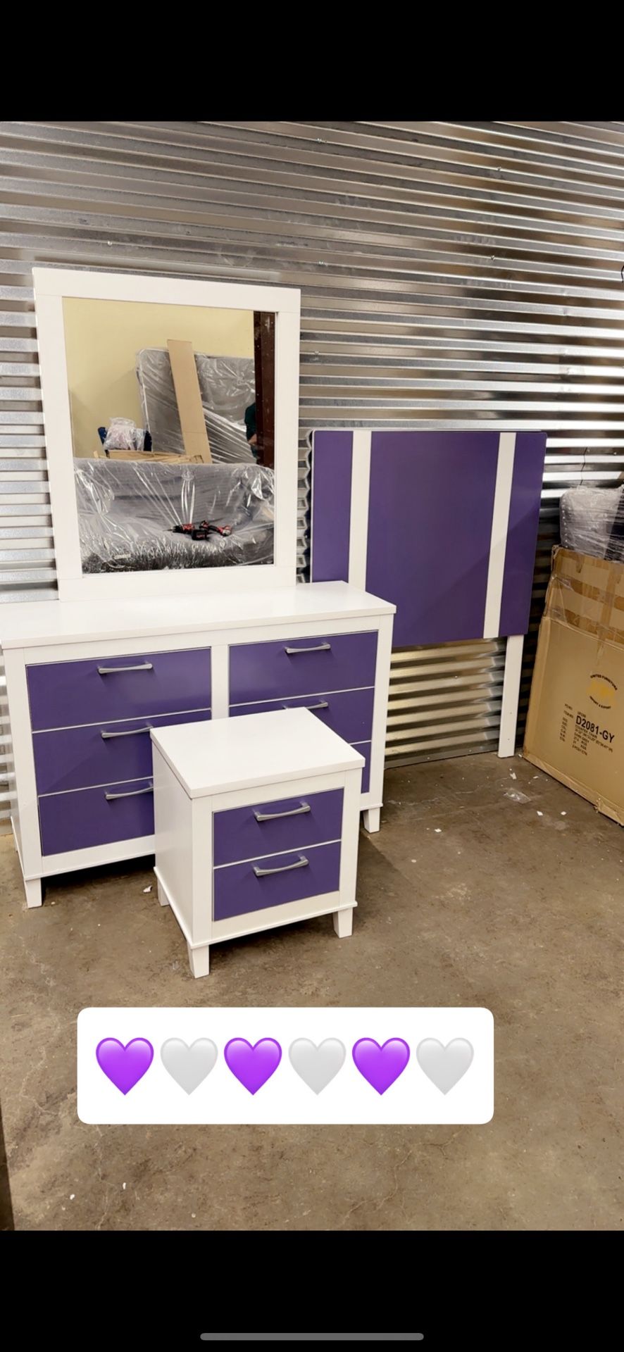 TWIN HEADBOARD DRESS/MIRROR/NIGHTSTAND $500 MATTRESS INCLUDED
