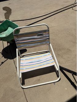 Used beach chair