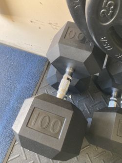 100lbs Dumbbells 1 Pair $374