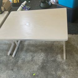 Table/Desk 