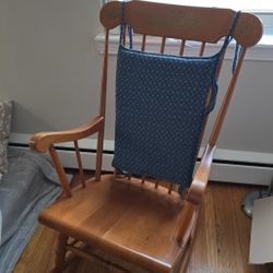 Rocking Chair 