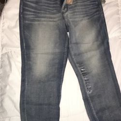 Woman’s American Eagle Joggers 