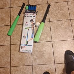 FRANKLIN  XT BATTING TEE. WITH 2 BAT & TEE-BALL. $30. FIRM PRICE 