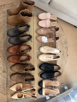 Women’s Shoe’s Size 13 Wide