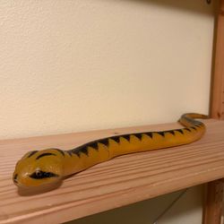 Toy snake
